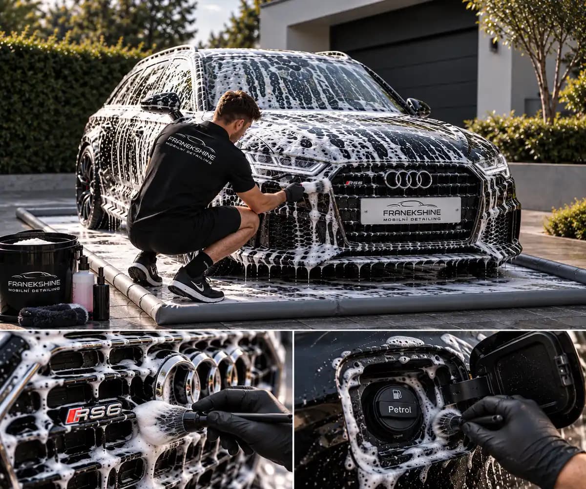 Detailer v pěně čistí kartáčkem masku a víčko nádrže černého Audi RS6